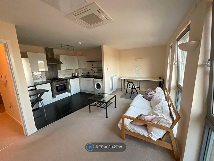 1 Bedroom Flat To Rent In Gascoigne Close, London, N17