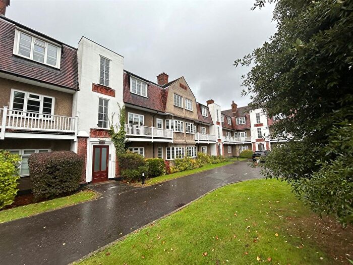 2 Bedroom Flat To Rent In Upminster Road, Hornchurch, RM11