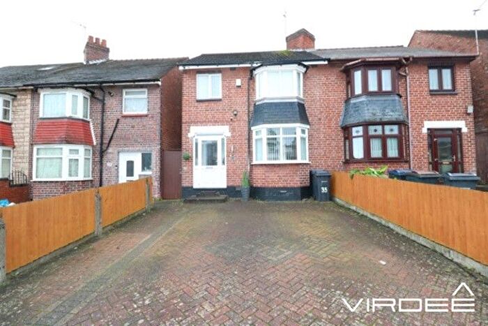 3 Bedroom Semi Detached House For Sale In Albion Road, Handsworth, West Midlands, B21