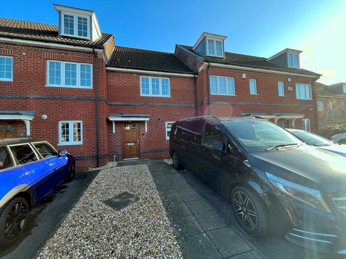 3 Bedroom Terraced House To Rent In Brookwood Avenue, Eastleigh, SO50