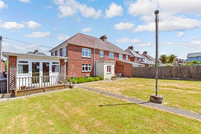 6 Bedroom Semi-detached House For Sale In Albany Road, Newport, Isle Of Wight, PO30