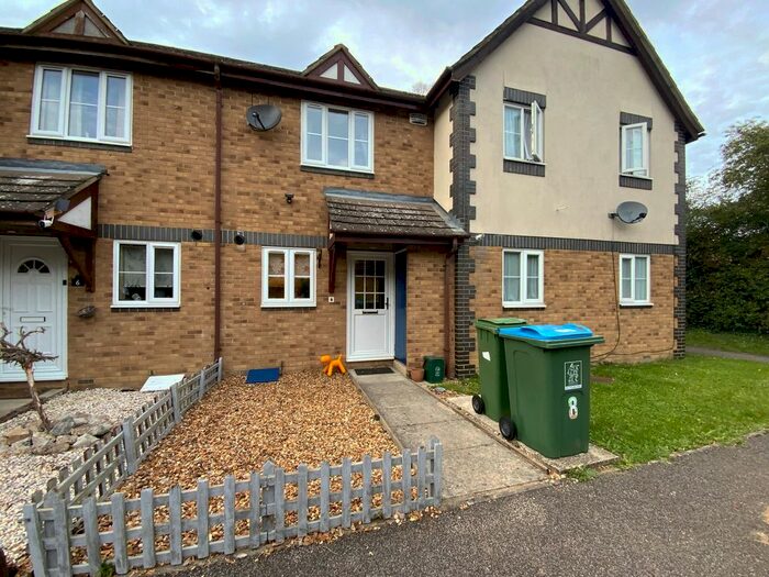 2 Bedroom Terraced House To Rent In Lark Vale, Aylesbury, HP19
