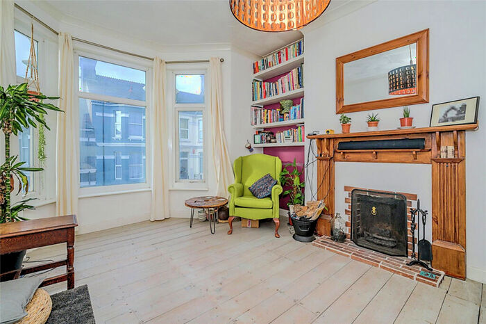 2 Bedroom Flat To Rent In Cecil Avenue, PL4