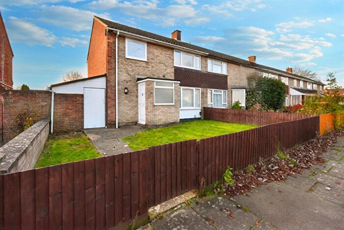 3 Bedroom Semi-Detached House To Rent In Taunton Avenue, Corby, NN18