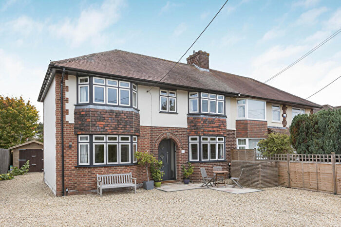 4 Bedroom Semi-Detached House For Sale In Eaton Road, Appleton, OX13