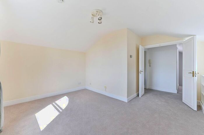 1 Bedroom Flat To Rent In Anerley Park, Anerley, London, SE20