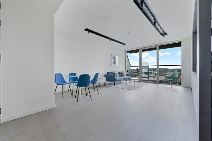 1 Bedroom Apartment For Sale In Park Drive, London, E14