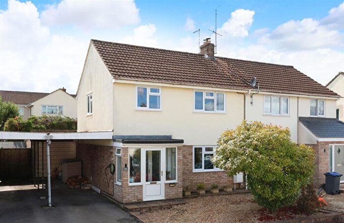 3 Bedroom Semi-Detached House For Sale In White Lion Park, Malmesbury, Wiltshire, SN16