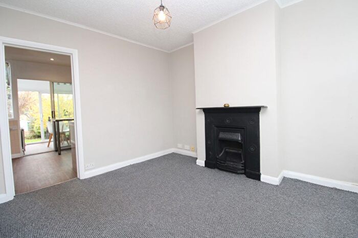 2 Bedroom Terraced House To Rent In Crofton Avenue, Bexley, DA5