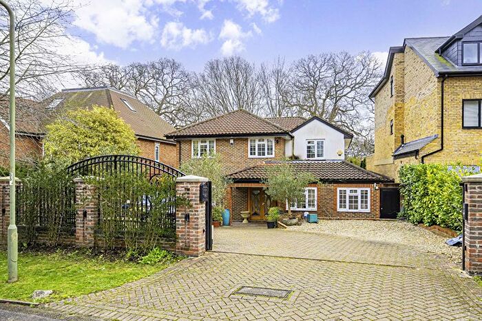 5 Bedroom Property To Rent In Henley Drive, Kingston Upon Thames, KT2