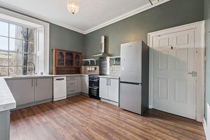 6 Bedroom Terraced House For Sale In Marshall Place, Perth, PH2