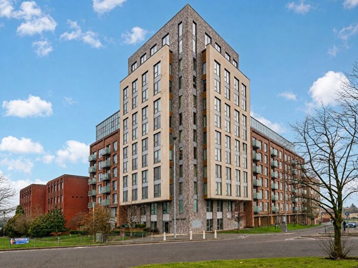 1 Bedroom Flat For Sale In Brook Road, Borehamwood, WD6
