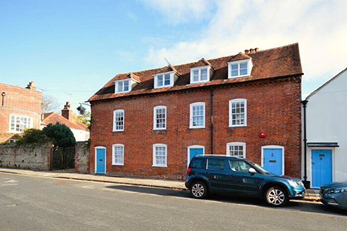 3 Bedroom Terraced House To Rent In St. Martins Square, Chichester, PO19