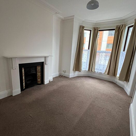 1 Bedroom Apartment To Rent In Alexandra Rd, Plymouth, PL4