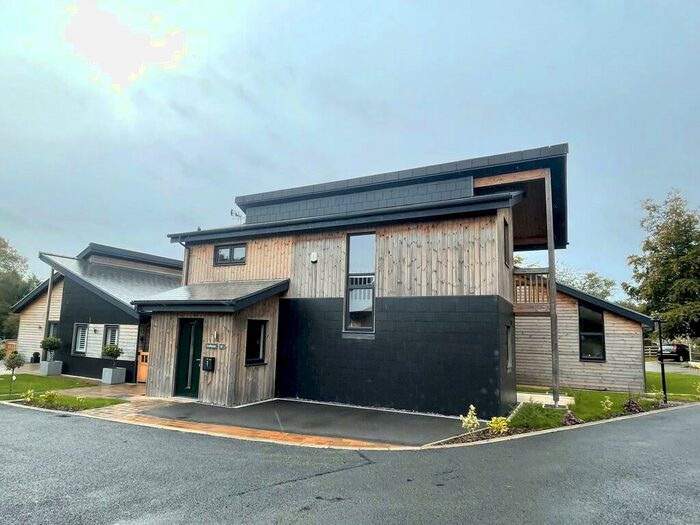 2 Bedroom Detached House To Rent In Whitworth Close, Liverpool, L31