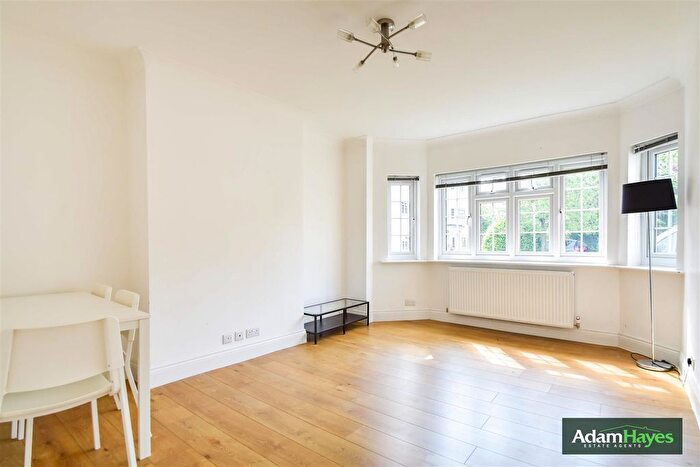2 Bedroom Flat To Rent In Etchingham Park Road, Finchley Central, N3