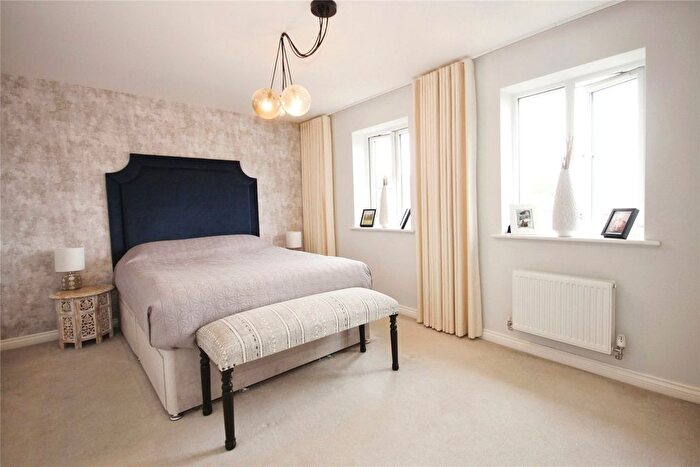 2 Bedroom Semi-Detached House For Sale In Amey Way, Warwick, CV34