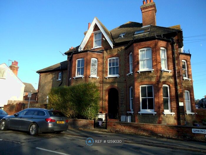 1 Bedroom Flat To Rent In York Road, Guildford GU1