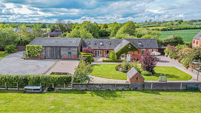 4 Bedroom Barn Conversion For Sale In Lower Loxley, Staffordshire, ST14