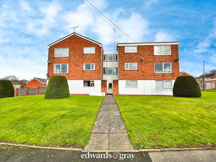 2 Bedroom Flat For Sale In Princess Crescent, Halesowen, B63