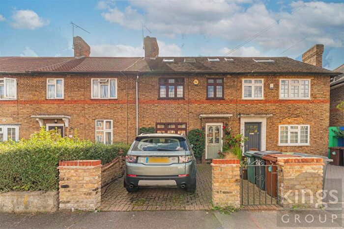 4 Bedroom Terraced House For Sale In Penrhyn Avenue, London, E17