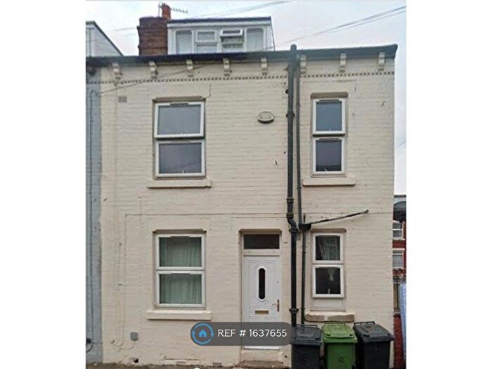 2 Bedroom Terraced House To Rent In East Park Mount, Leeds, LS9