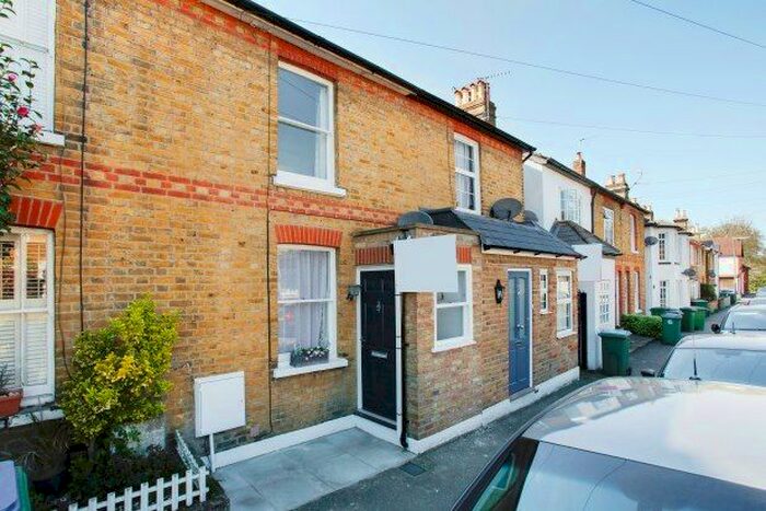 2 Bedroom Terraced House To Rent In New Road, Weybridge KT13