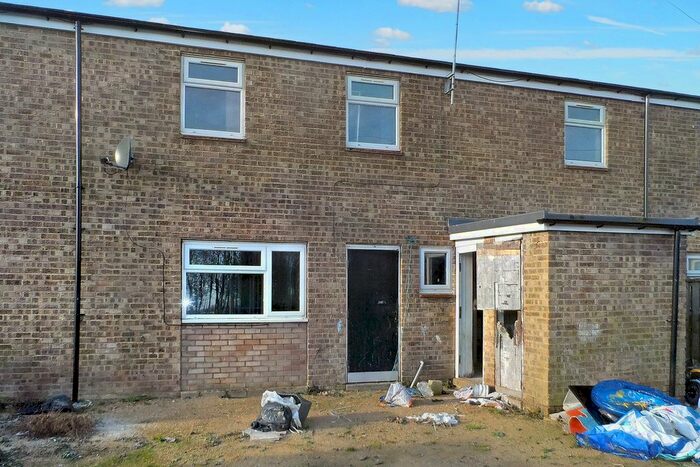 3 Bedroom Terraced House For Sale In Harlech Close, Bransholme, Hull, HU7