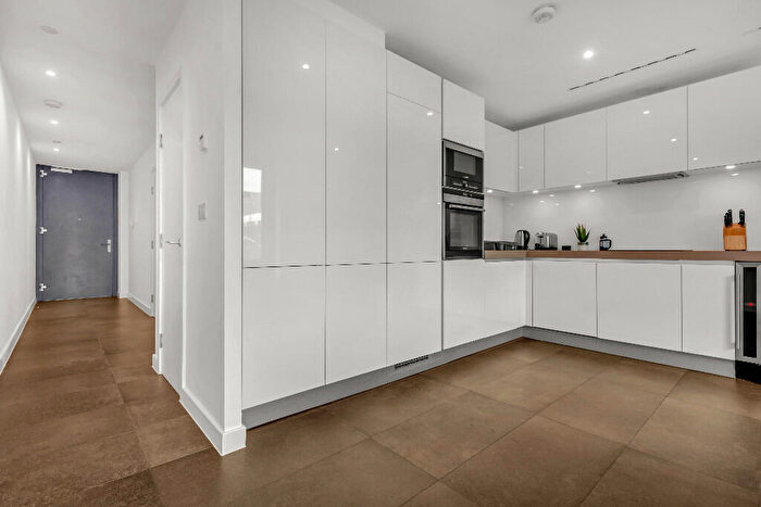 1 Bedroom Flat To Rent In Bookhouse, A City Road, London, EC1V