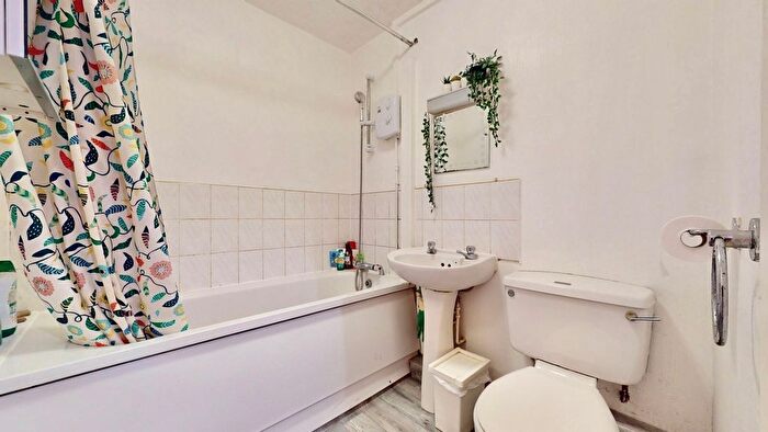 1 Bedroom Flat For Sale In Horsenden Lane North, Greenford, UB6