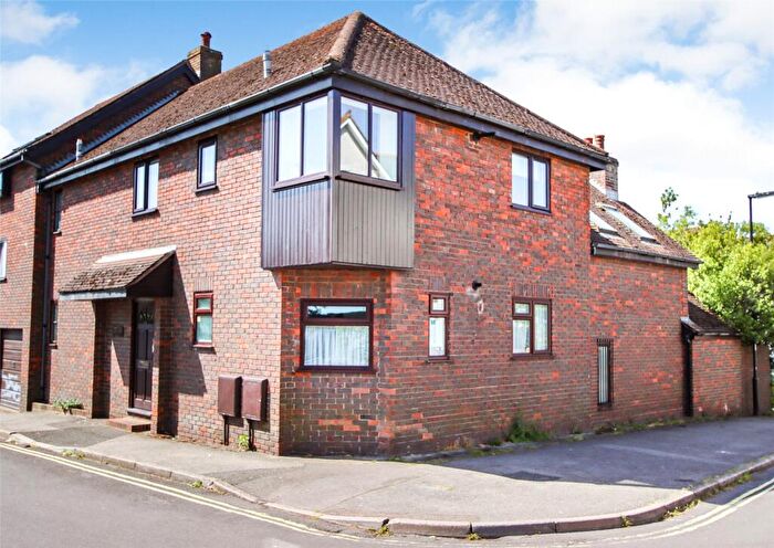 2 Bedroom Apartment For Sale In Hearts Of Oak Mews, Lymington, Hampshire, SO41