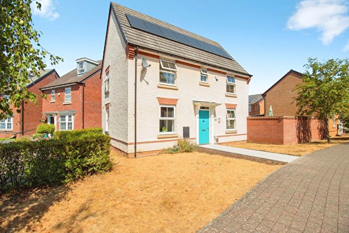 3 Bedroom Detached House For Sale In Clementine Walk, Coventry, West Midlands, CV3