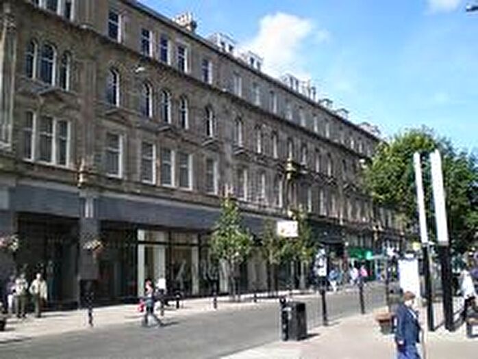 2 Bedroom Flat To Rent In Commercial Street, Dundee, DD1