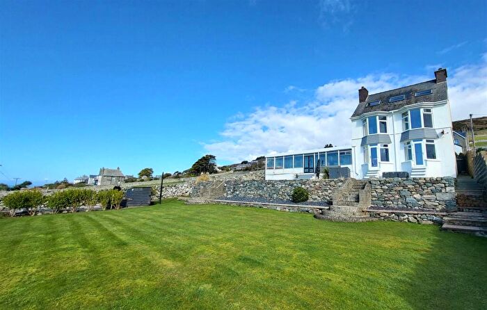 4 Bedroom Detached House For Sale In Albainn, Llanaber, LL42