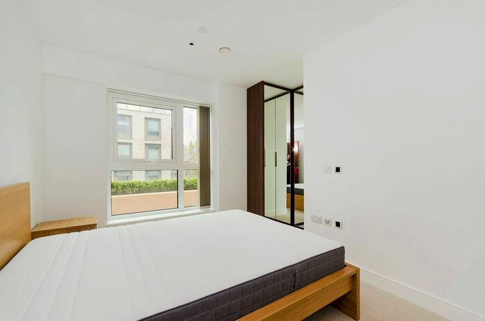 2 Bedroom Flat To Rent In Dickens Yard, Ealing, London, W5