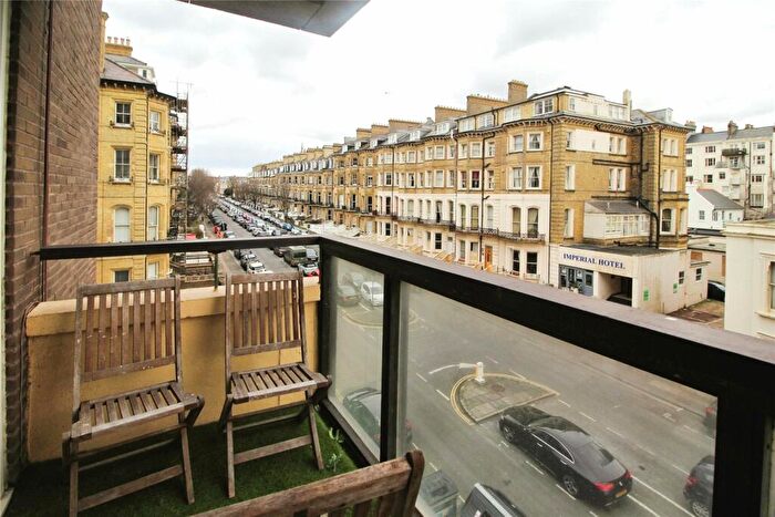 2 Bedroom Penthouse To Rent In Queens Gardens, Hove, East Sussex, BN3
