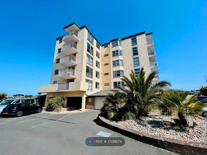 2 Bedroom Flat To Rent In Salterns Point, Poole, BH14