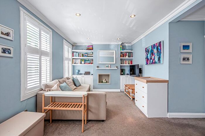 2 Bedroom Maisonette For Sale In Gurdon Road, Charlton, SE7