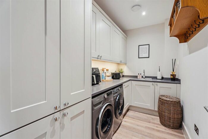 4 Bedroom Detached House For Sale In The Old Brickyard, Whitchurch, HP22