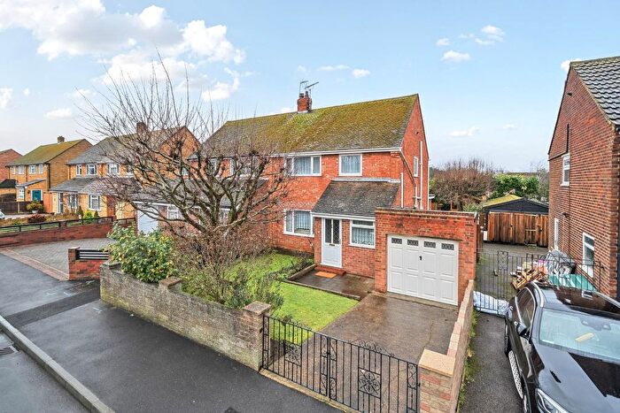 3 Bedroom Semi Detached House For Sale In Priory Grove, Ditton, Aylesford, ME20