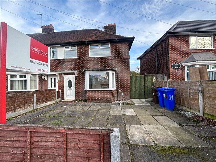 3 Bedroom Semi-Detached House For Sale In Gladeside Road, Manchester, Greater Manchester, M22