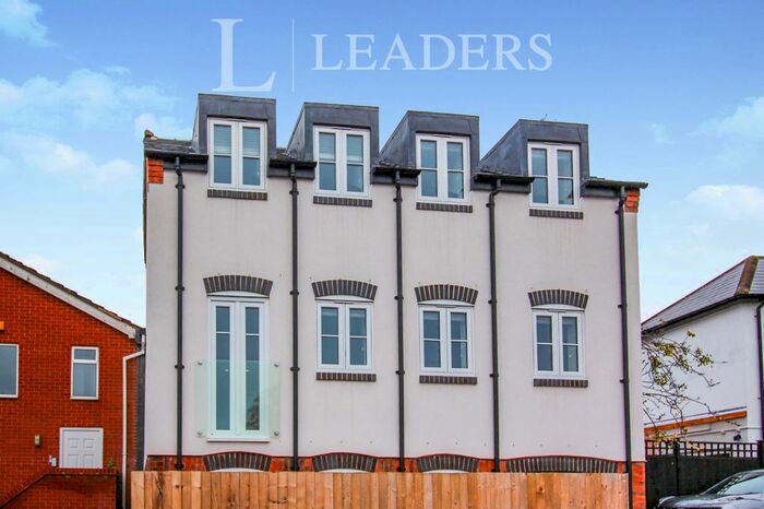 1 Bedroom Flat To Rent In Carter House, Rear Of The Square, Kenilworth CV8