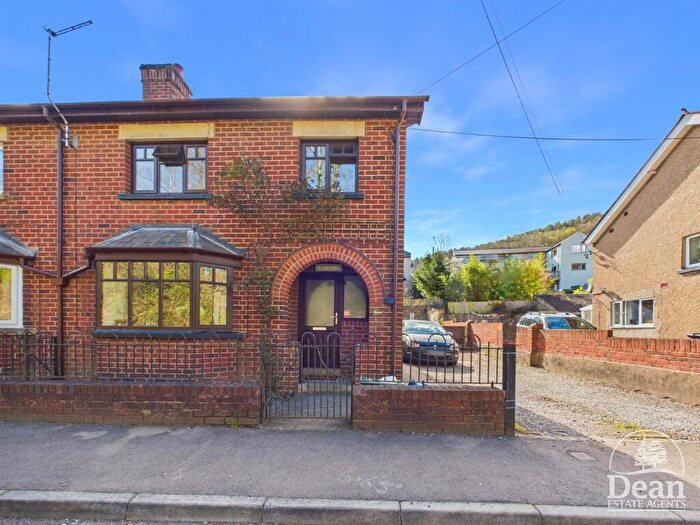 3 Bedroom Semi Detached House For Sale In Upper Lydbrook, Lydbrook, GL17