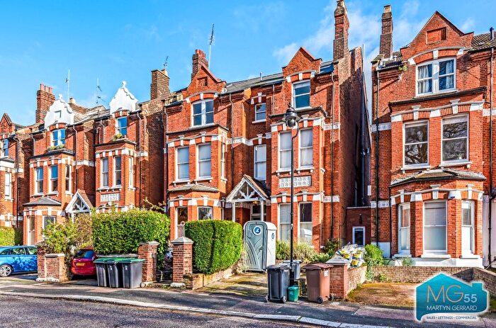 2 Bedroom Flat To Rent In Coolhurst Road, Crouch End, London, N8
