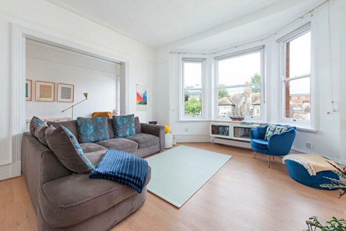 2 Bedroom Apartment To Rent In Antrim Road, Belsize Park, NW3