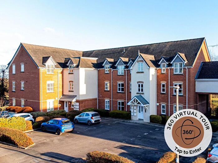 1 Bedroom Flat For Sale In Foxholme Court, Crewe, CW1