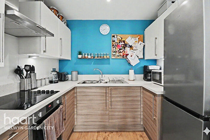 1 Bedroom Apartment For Sale In Bessemer Road, Welwyn Garden City, AL7