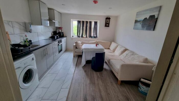 1 Bedroom Flat To Rent In Launceston Road, Wigston, LE18