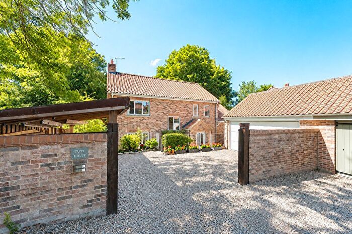 4 Bedroom Detached House For Sale In New Row, Boroughbridge, North Yorkshire, YO51