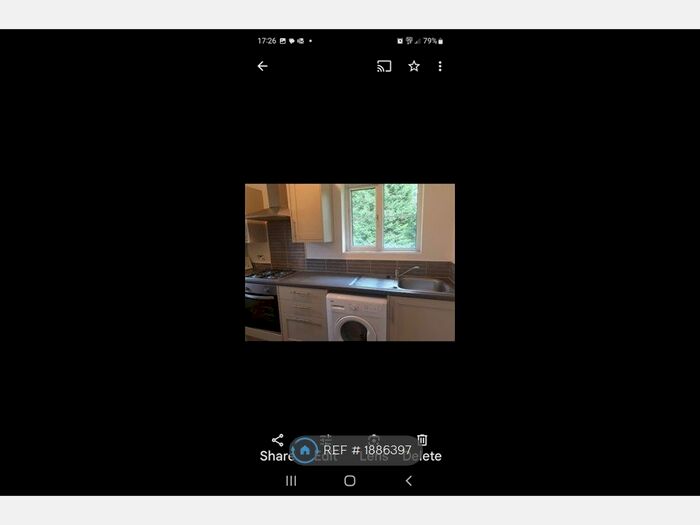 2 Bedroom Flat To Rent In Sandringham Crescent, Leeds, LS17